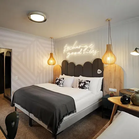 Places By Valamar 4*