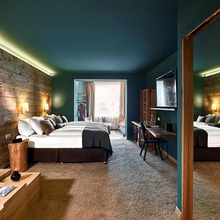 Places By Valamar אוברטאורן