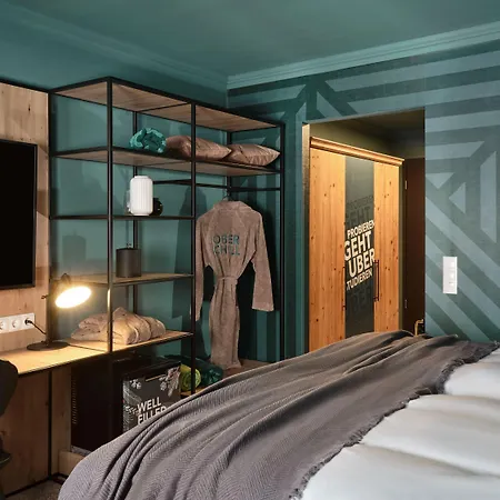 מלון Places By Valamar