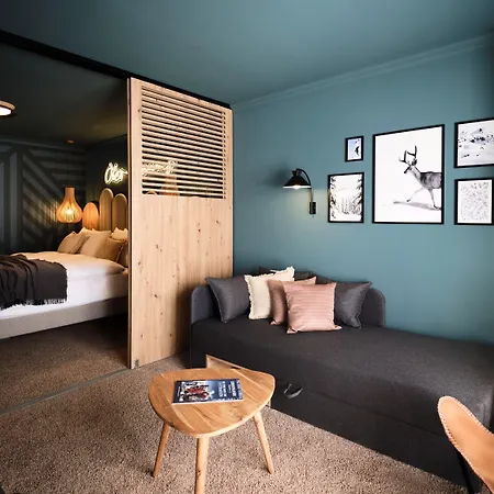 Places By Valamar מלון