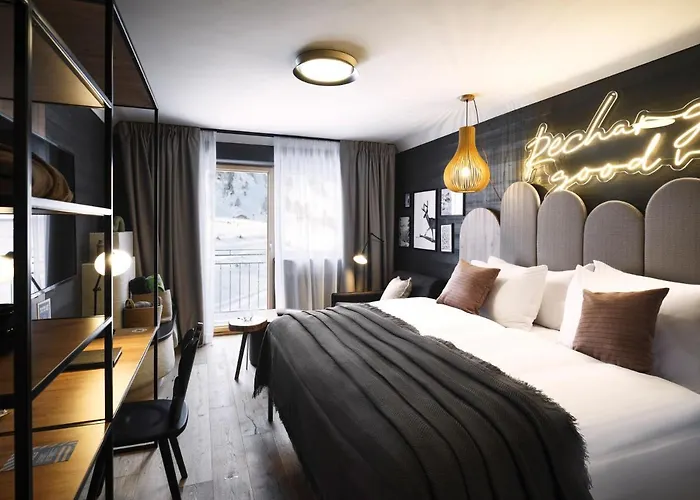 Places By Valamar 4*